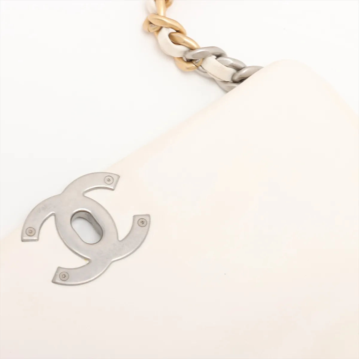 Chanel 19 Lambskin Chain Shoulder Bag White