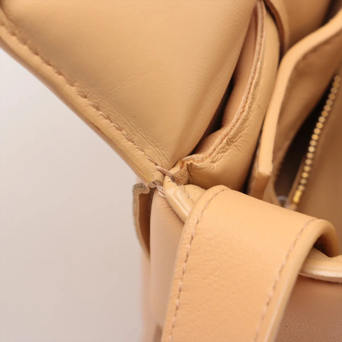 Bottega Veneta Maxi Intrecciato Padded Cassette Shoulder Bag Beige