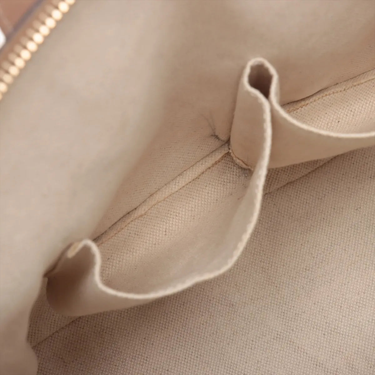 Gucci GG Supreme Leather Handbag Brown