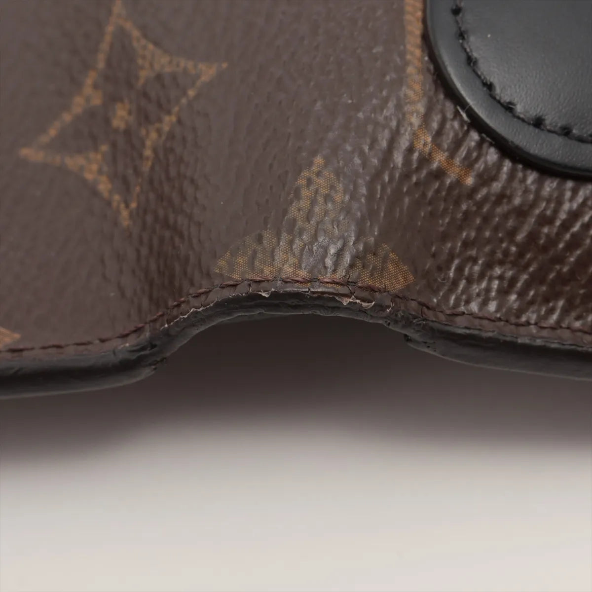 Louis Vuitton Monogram Flower Compact Wallet Black × Brown