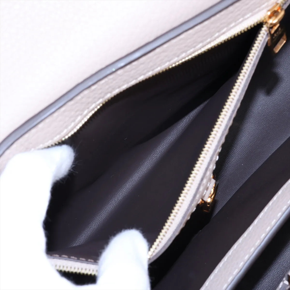 Louis Vuitton Capucines PM Beige
