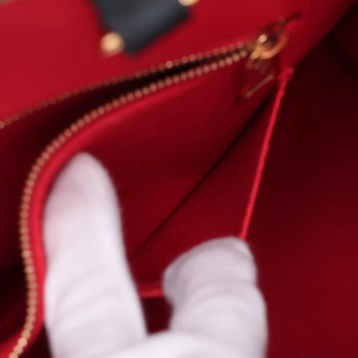 Louis Vuitton Giant Monogram Reverse OnTheGo MM Tote Bag