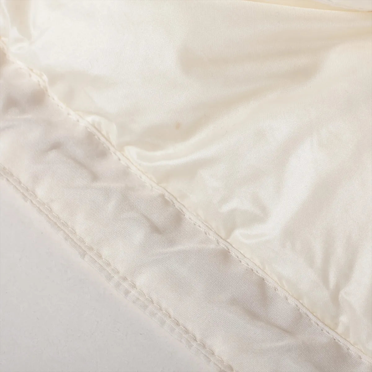 Moncler Argent Floral Rhinestone Polyester Down Jacket White