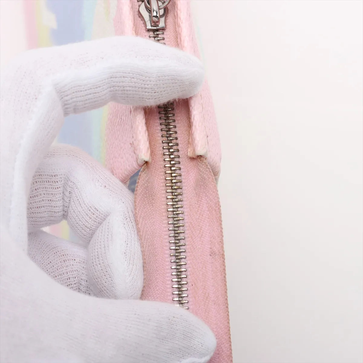 Louis Vuitton Monogram LV Escale Poche Toilette 26 Multicolor Rare Limited Edition