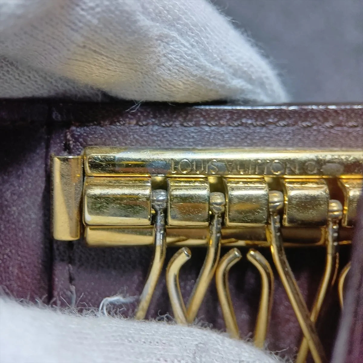 Louis Vuitton Monogram Vernis Key Case Amarante