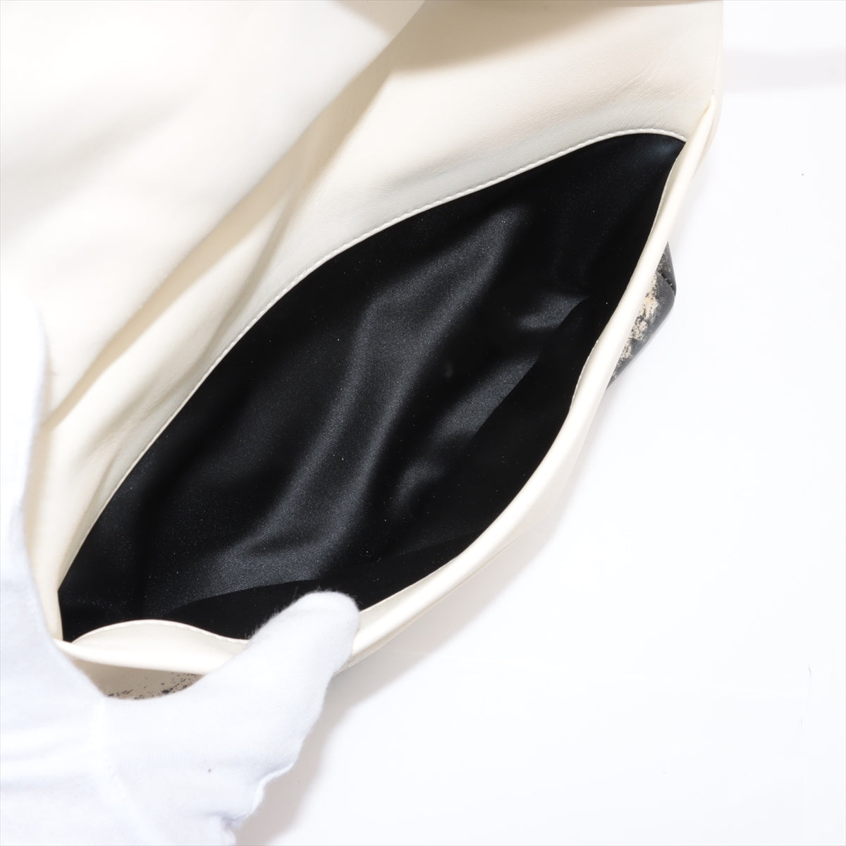 Chanel CC Logo Blizzard Matelasse Lambskin Chain Zip Top Flap Bag Black × White