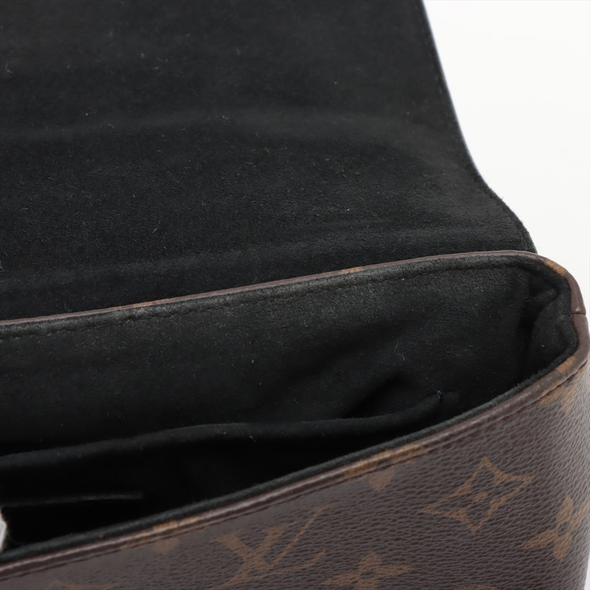 Louis Vuitton Monogram Locky BB Shoulder Bag * PREORDER *