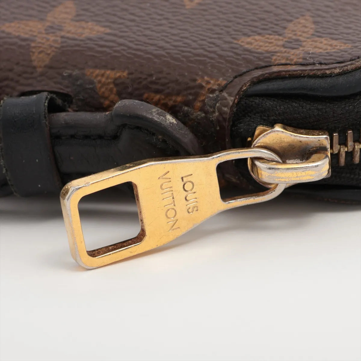 Louis Vuitton Monogram Macassar Daily Organizer