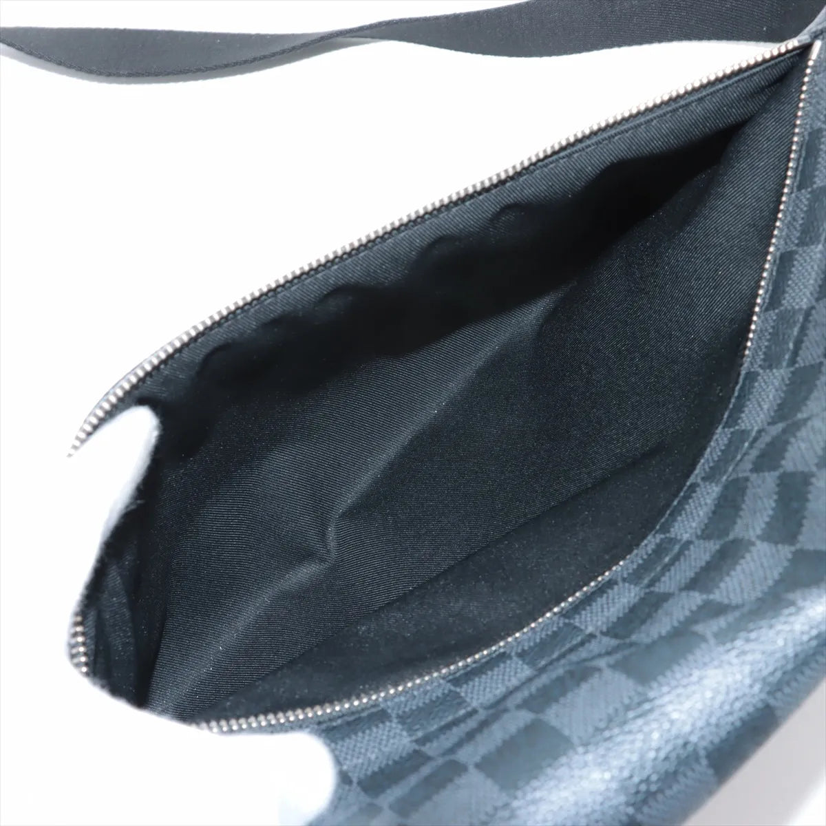Louis Vuitton Damier Graphite District GM Black