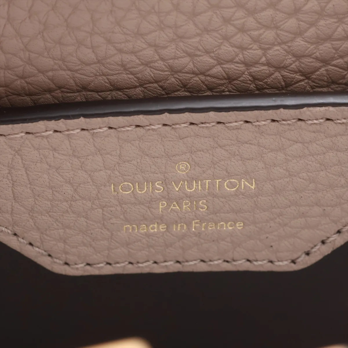 Louis Vuitton Capucines PM Beige
