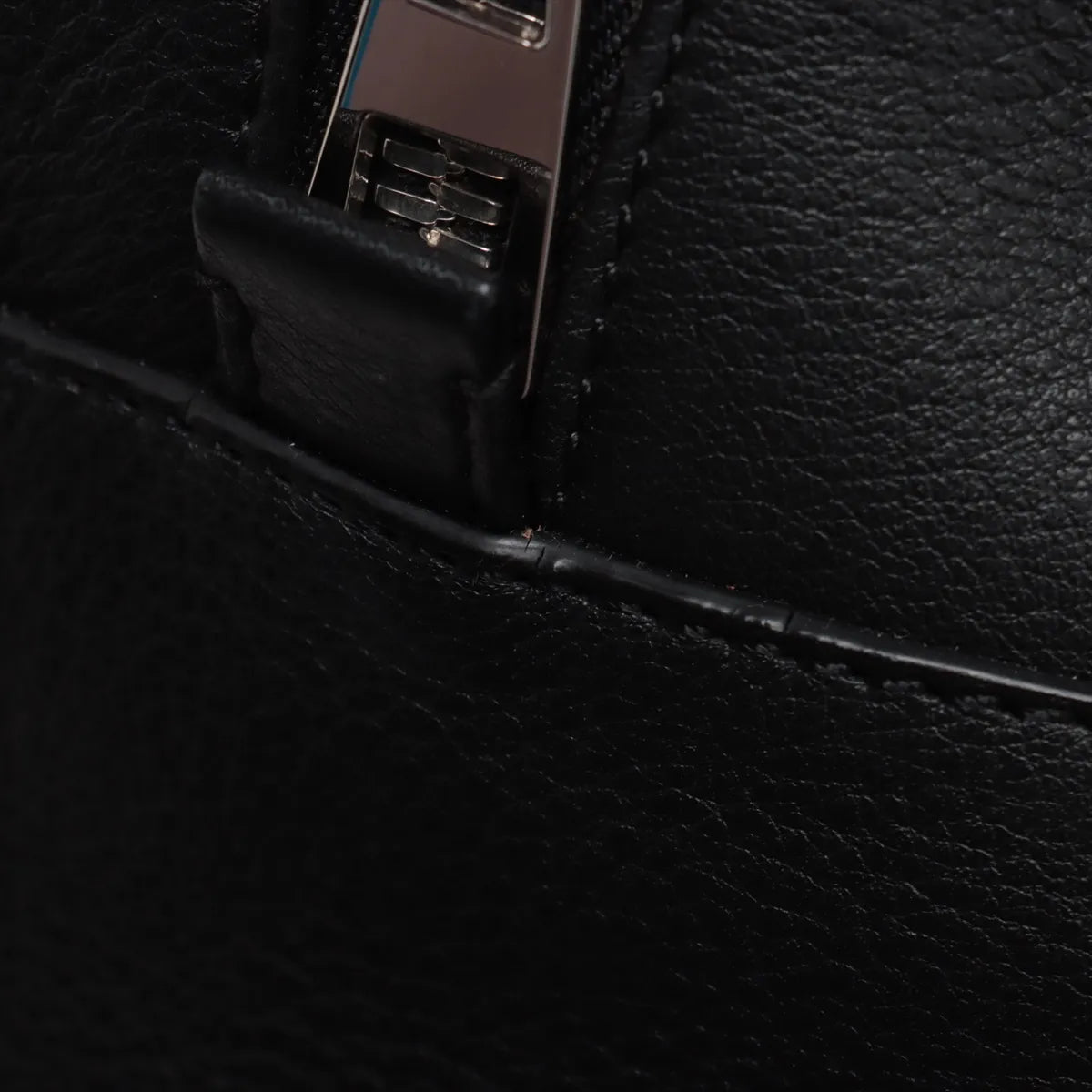 Loewe Amazona 28 Leather Two-Way Handbag Black