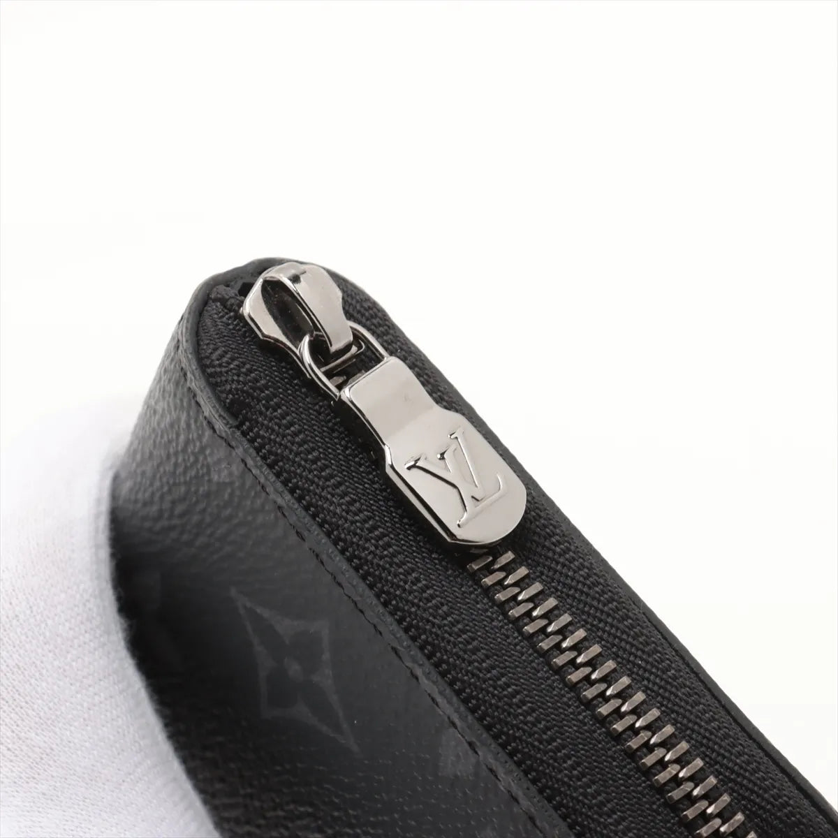 Louis Vuitton Monogram Eclipse Zippy Horizontal Wallet