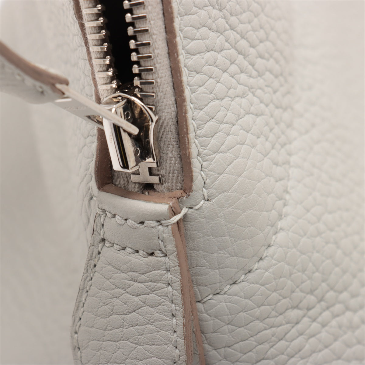Hermes Bolide 31 Taurillon Clemence Shoulder Bag Pearl Gray * PREORDER *