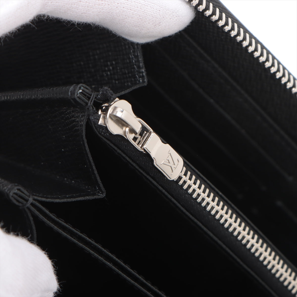Louis Vuitton Epi Zippy Wallet * PREORDER *