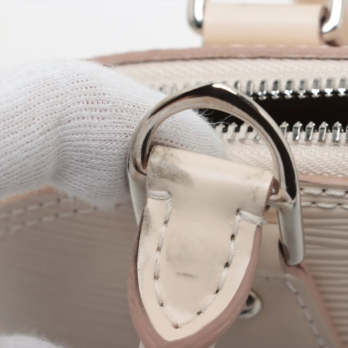 Louis Vuitton Epi Alma BB White