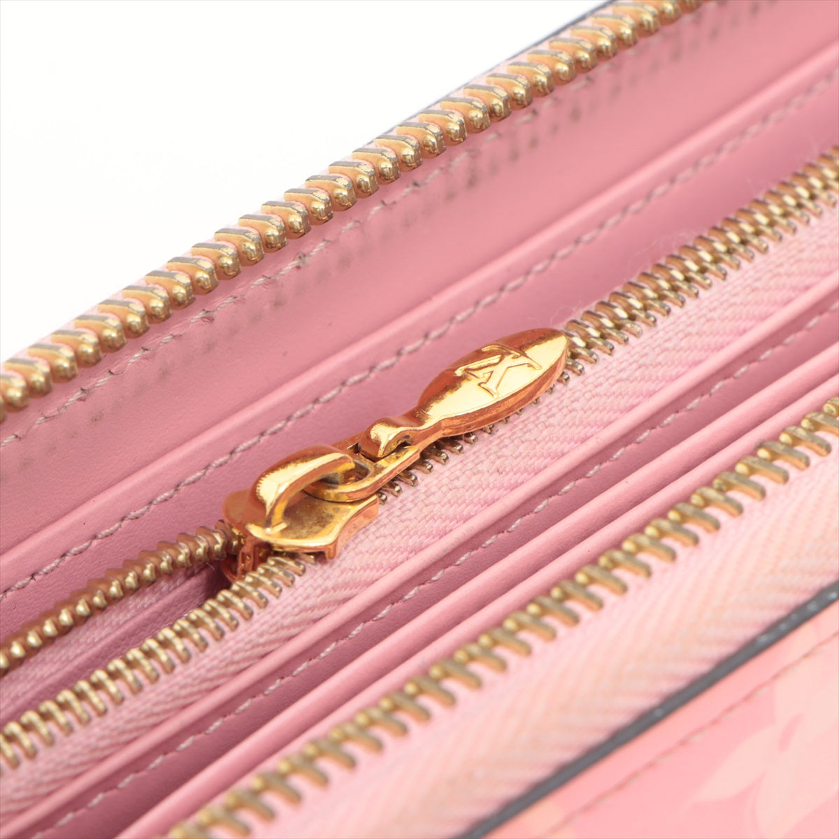 Louis Vuitton Monogram Vernis Zippy Wallet Pink
