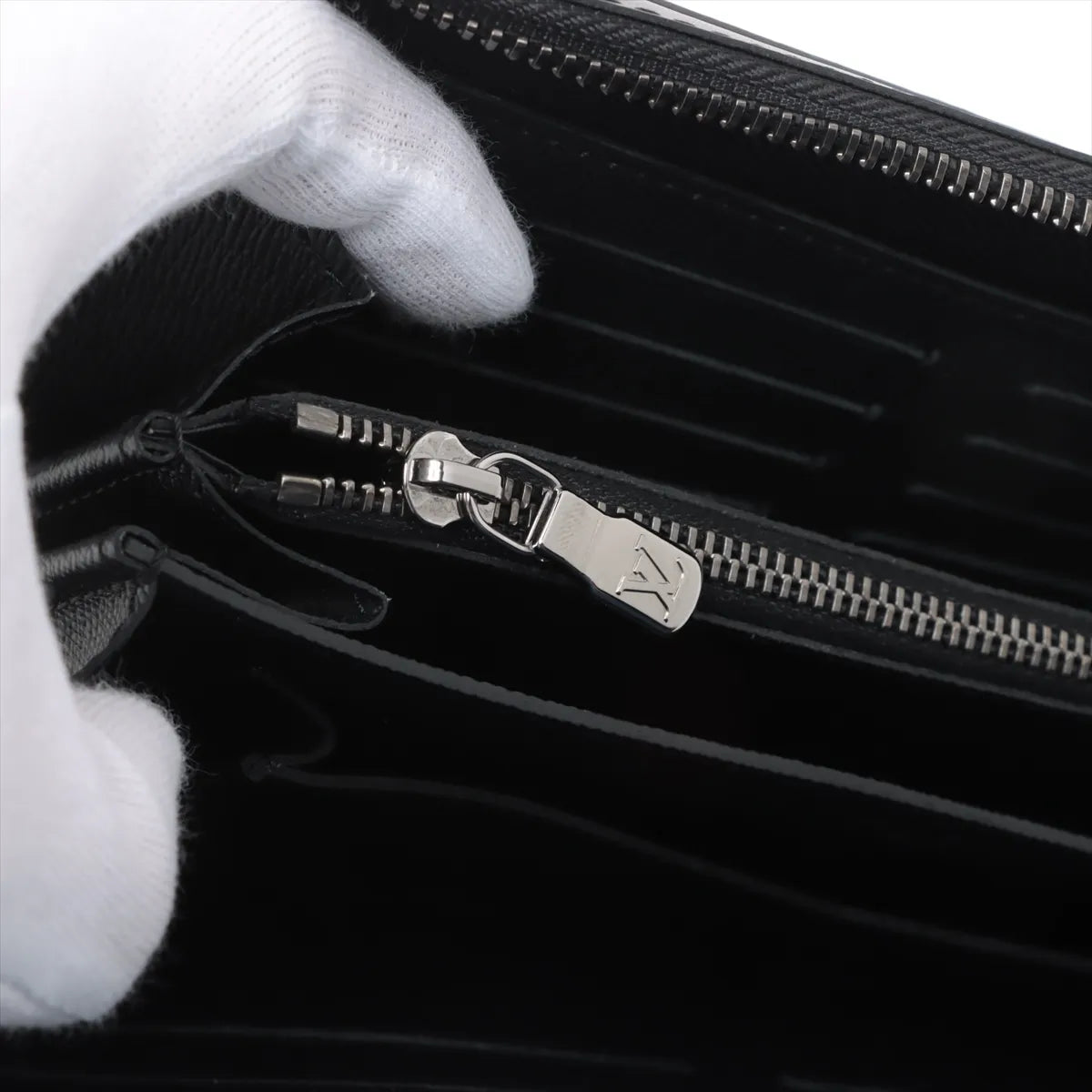 Premium Buy Second Hand Louis Vuitton Monogram Eclipse Zippy XL