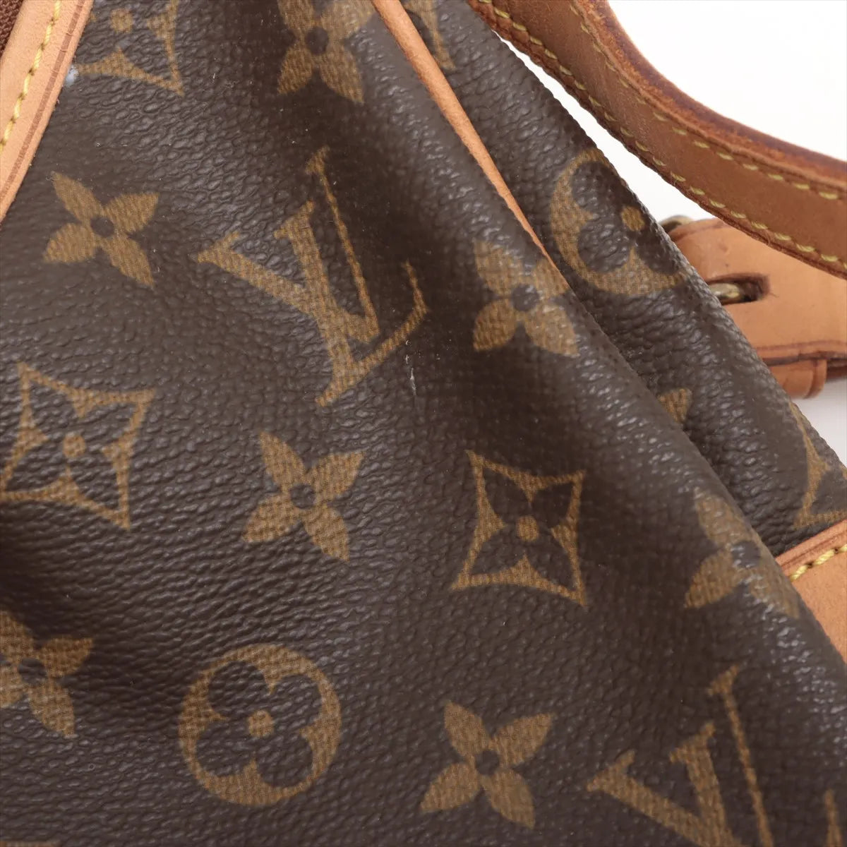 Louis Vuitton Monogram Saumur 30