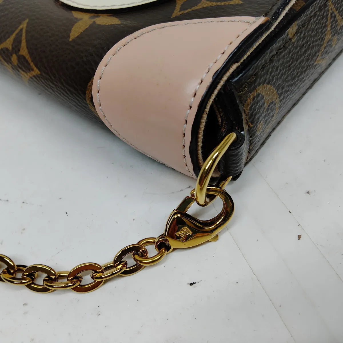 Louis Vuitton Monogram Limited Edition Valentine Dog Felicie Shoulder Bag