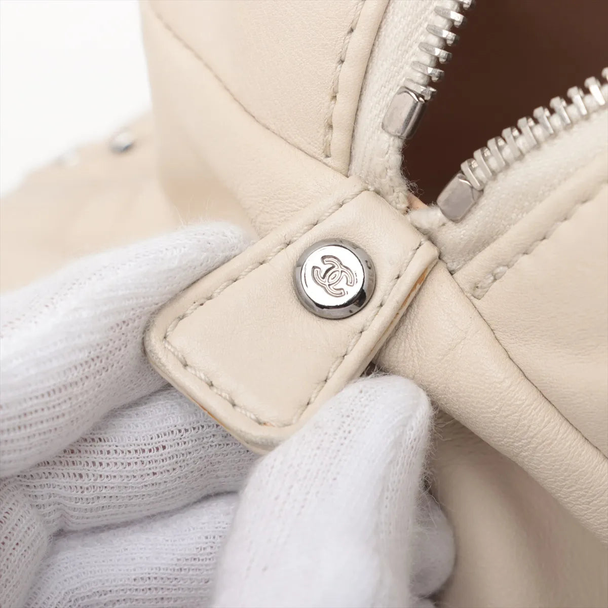 Chanel CC Logo Luxury Line Leather Chain Shoulder Bag Beige