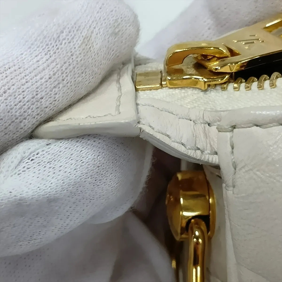 Louis Vuitton Monogram Embossed Coussin PM White — product photo 13