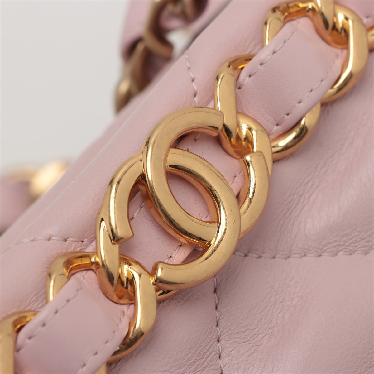 Chanel CC Logo Matelasse Lambskin Chain Shopping Tote Bag Pink