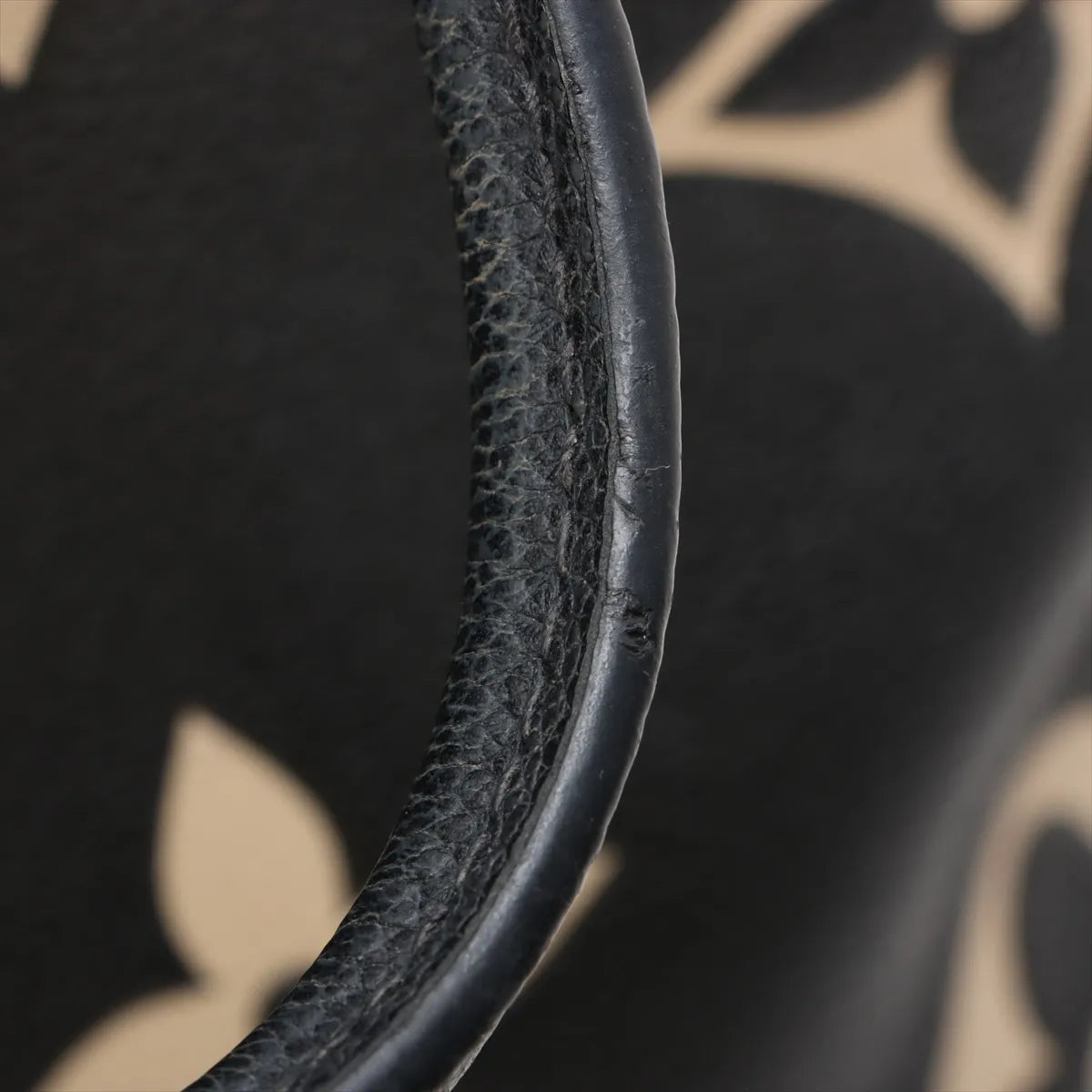 Louis Vuitton Monogram Empreinte Bicolor Grand Palais MM Black x Creme