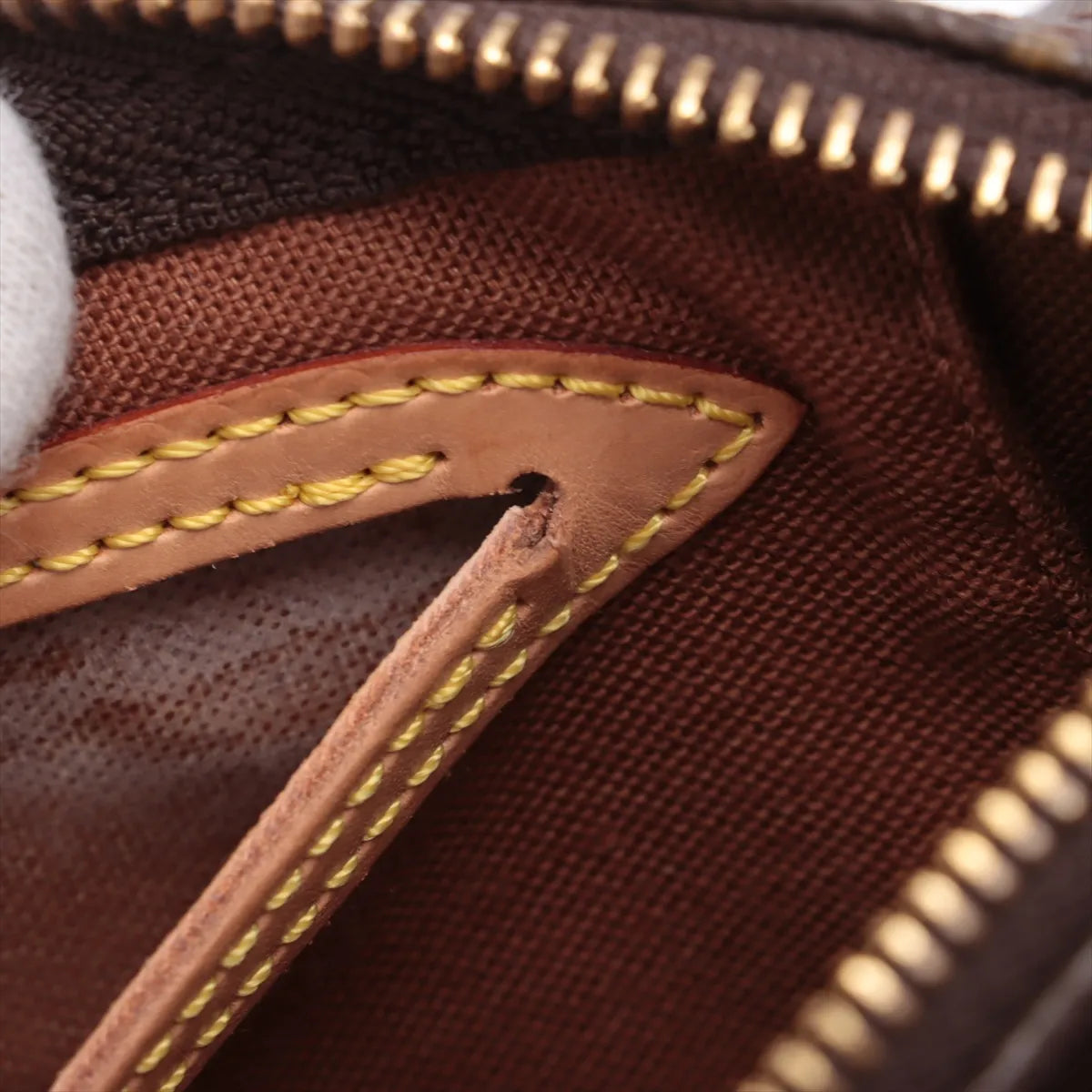 Louis Vuitton Monogram Speedy 25