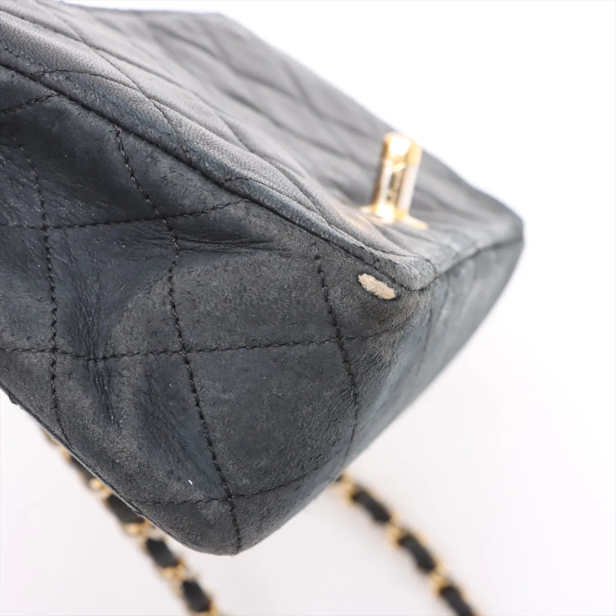 Chanel CC Logo Mini Matelasse 19 Lambskin Single Flap Single Chain Bag Black