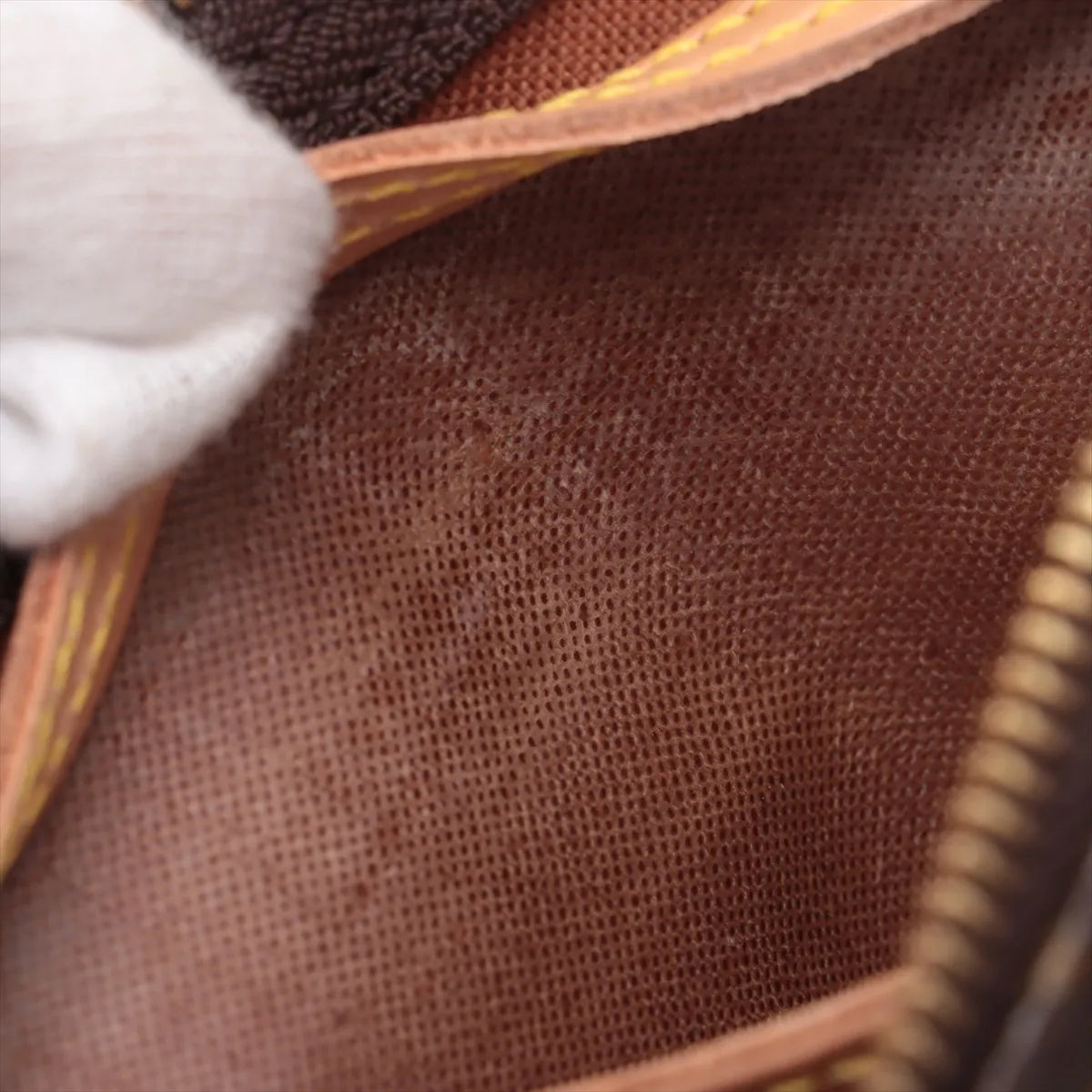 Louis Vuitton Monogram Speedy 25