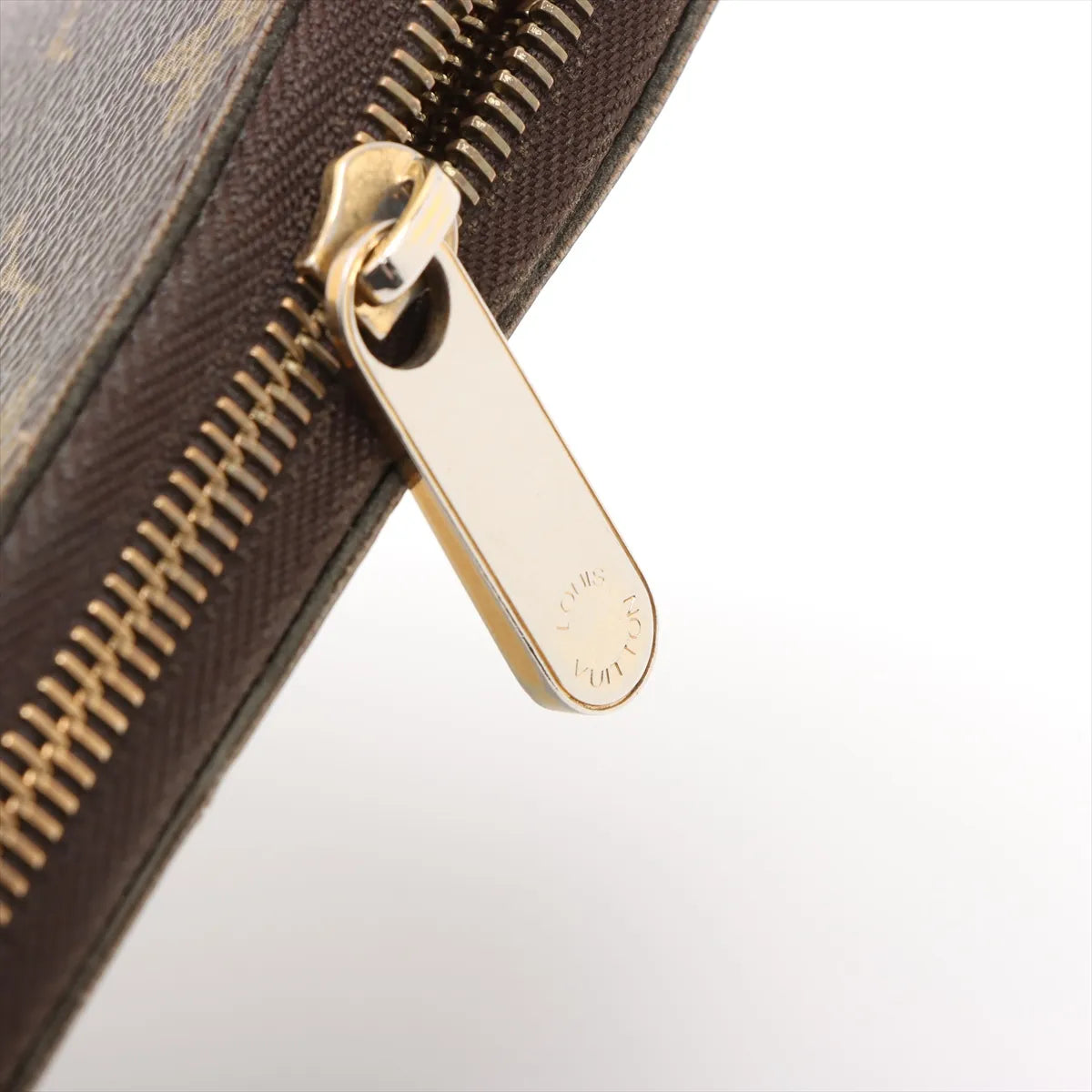 Louis Vuitton Monogram Zippy Wallet