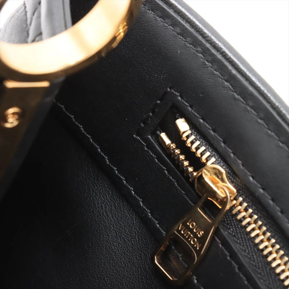 Louis Vuitton Monogram Flower Capucines MM Black