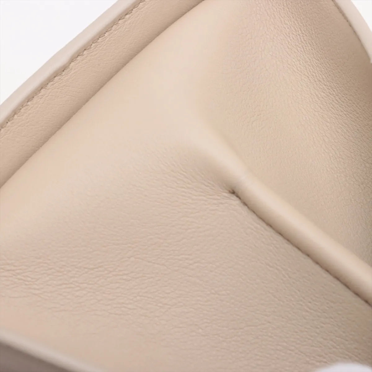 Ferragamo Hug Leather Handbag Beige