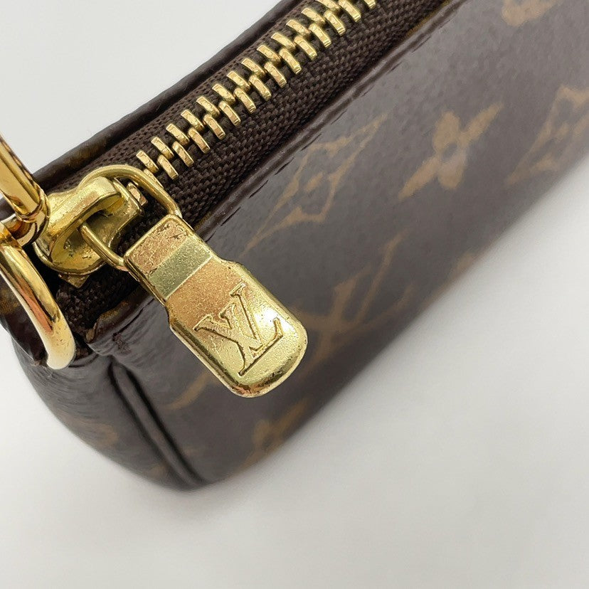 Louis Vuitton Monogram Mini Pochette Accessoires