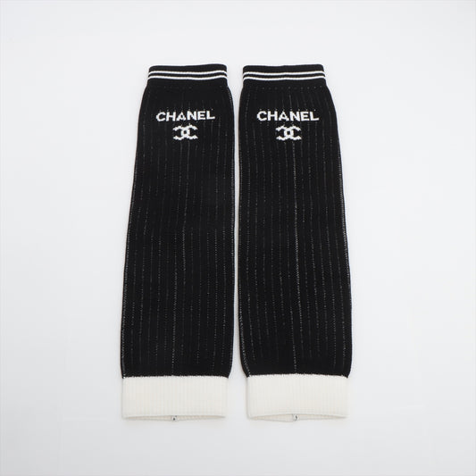Best Chanel CC Logo Leg Warmer Black x White
