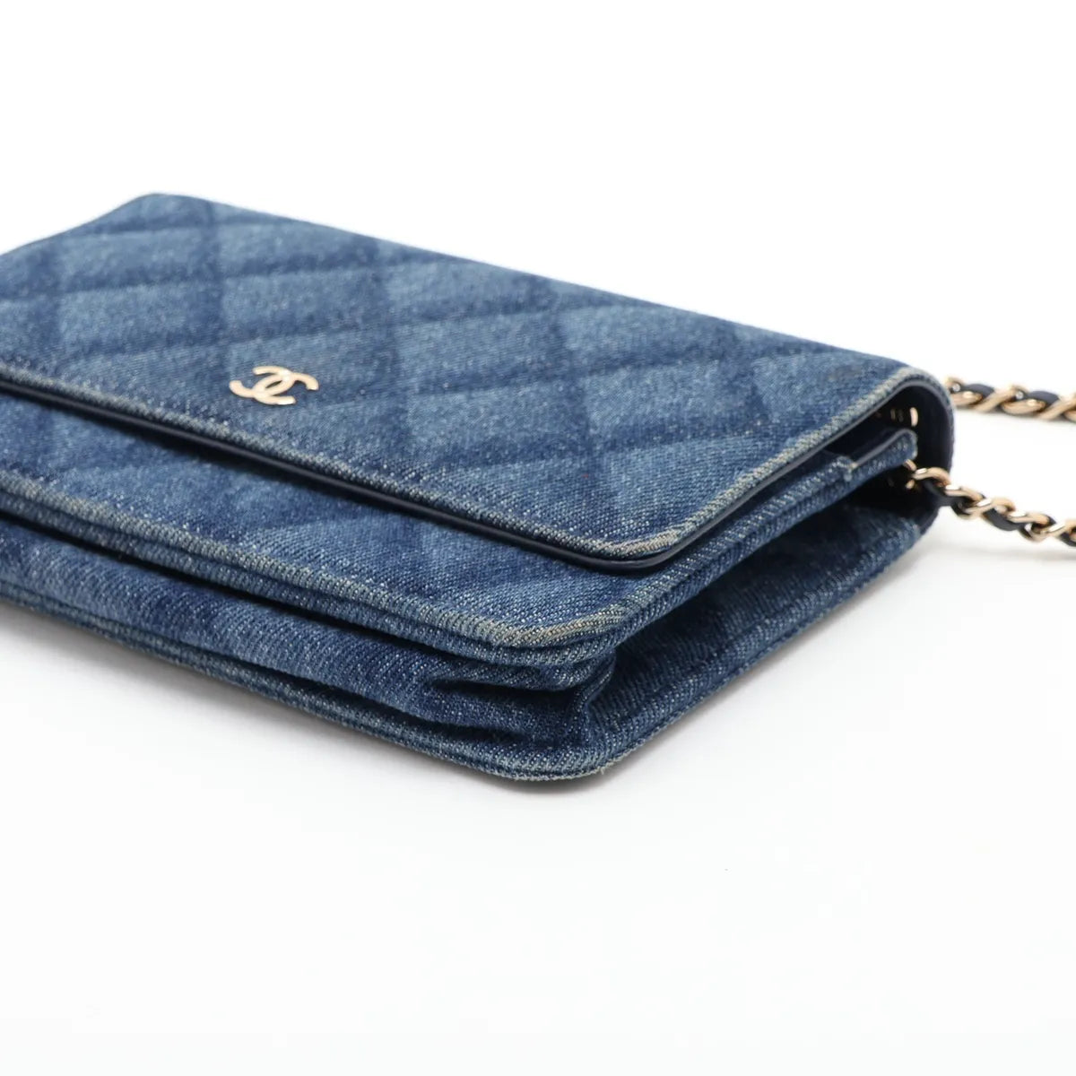 Chanel CC Logo Matelasse Denim Wallet on Chain Blue