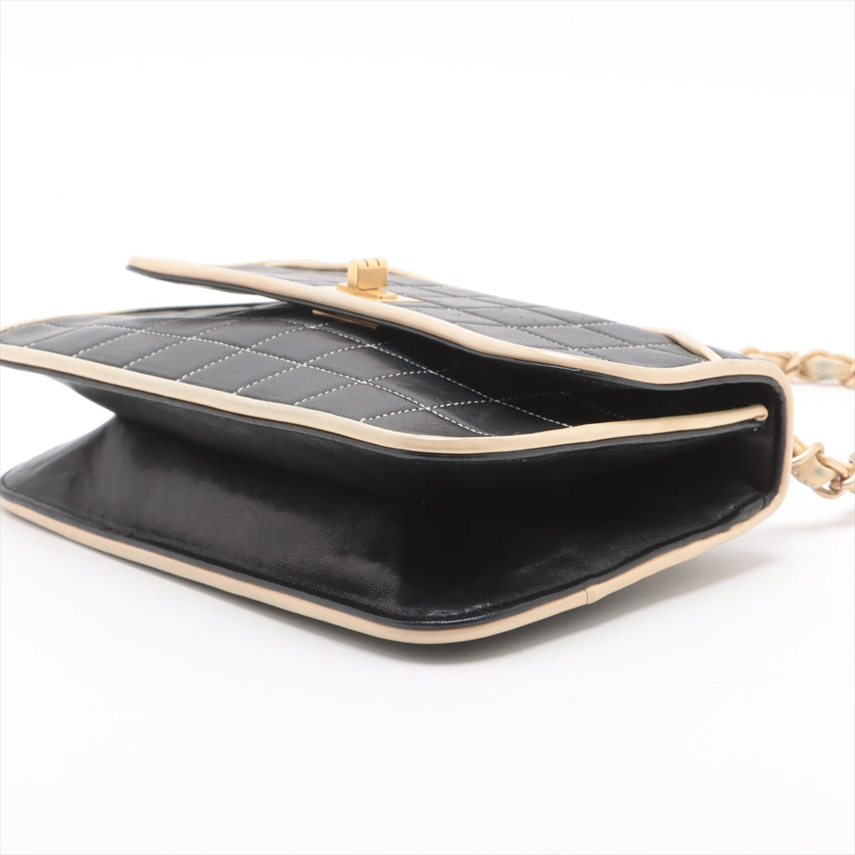Chanel Chocolate Bar Lambskin Chain Shoulder Bag Black x Ivory