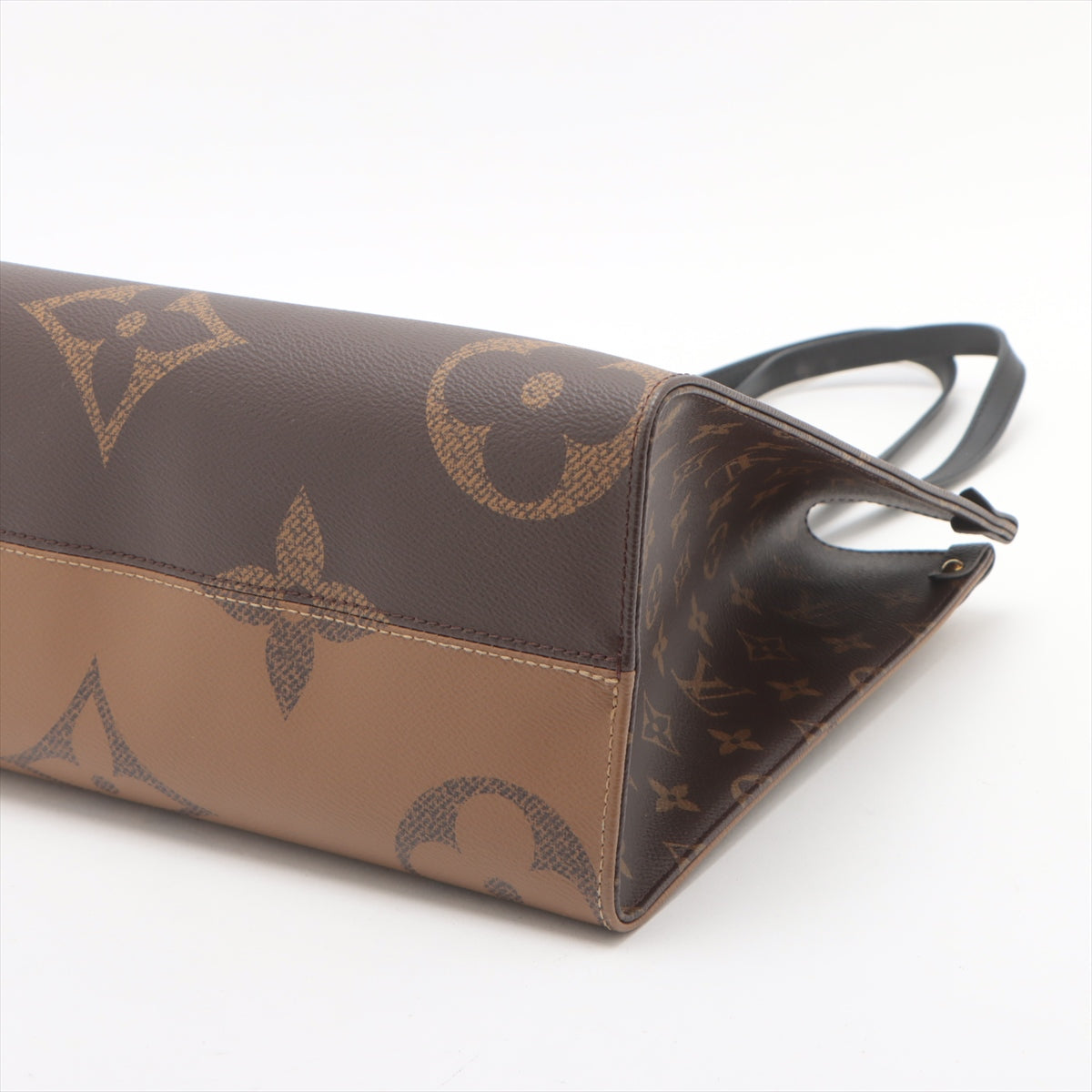 Louis Vuitton Monogram Giant Reverse On the Go MM * PREORDER *