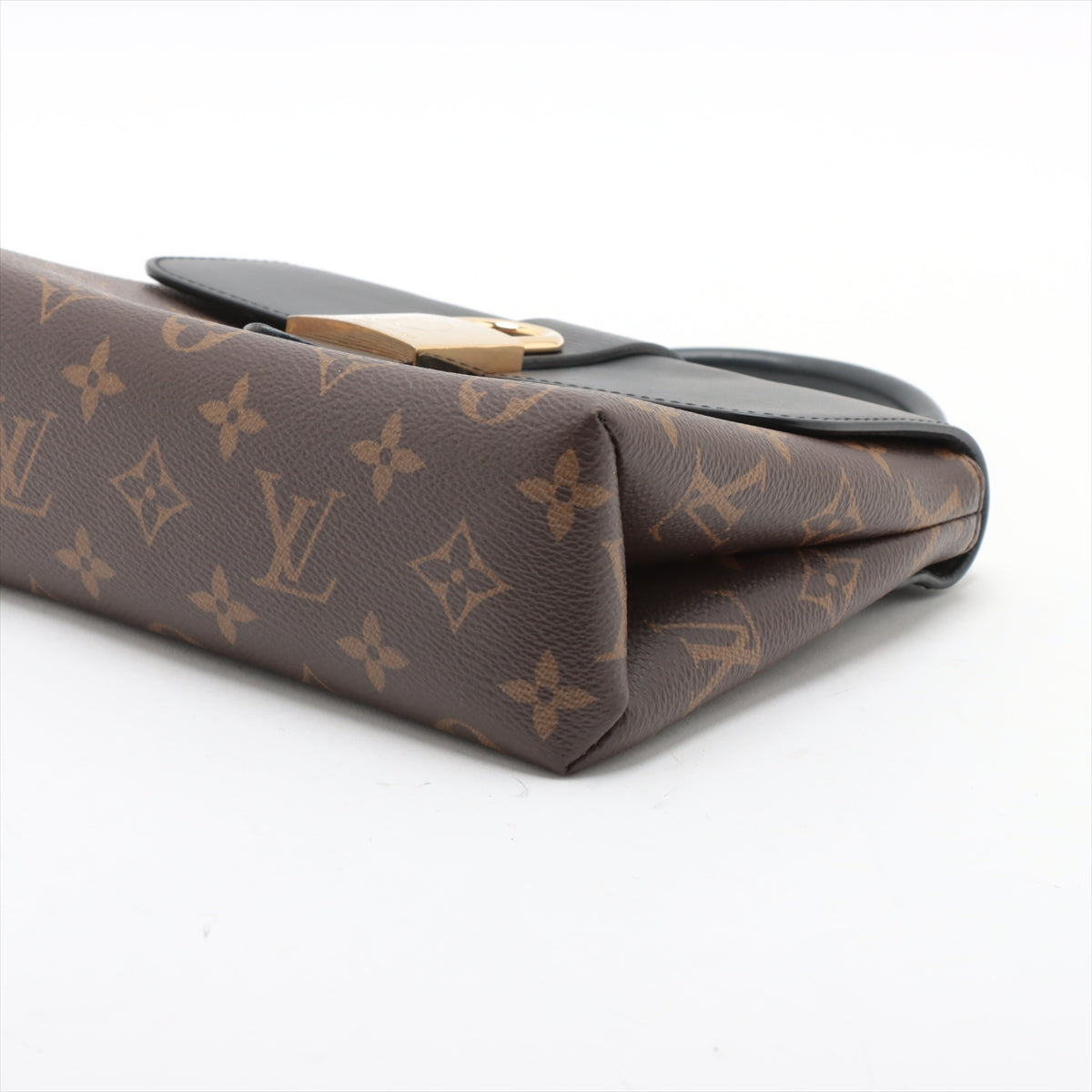 Louis Vuitton Monogram Locky BB Shoulder Bag * PREORDER *