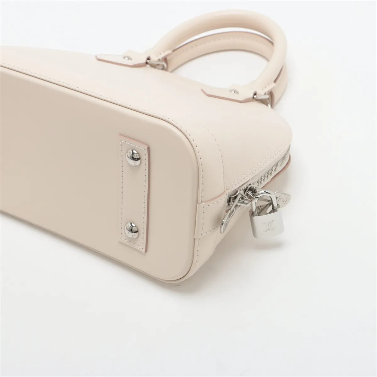 Louis Vuitton Epi Alma BB White