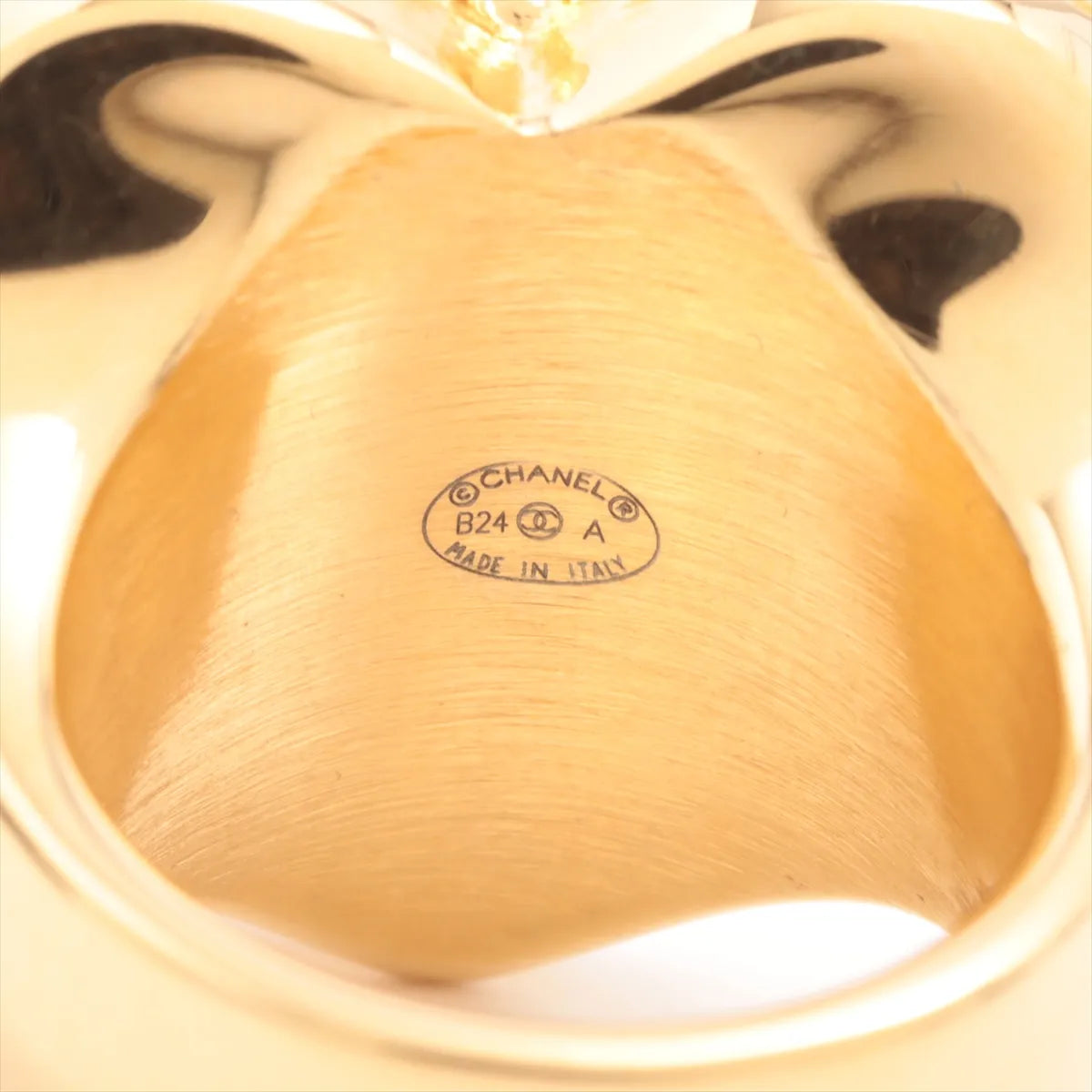 Chanel CC Logo Matelasse Heart Rhinestone Ring