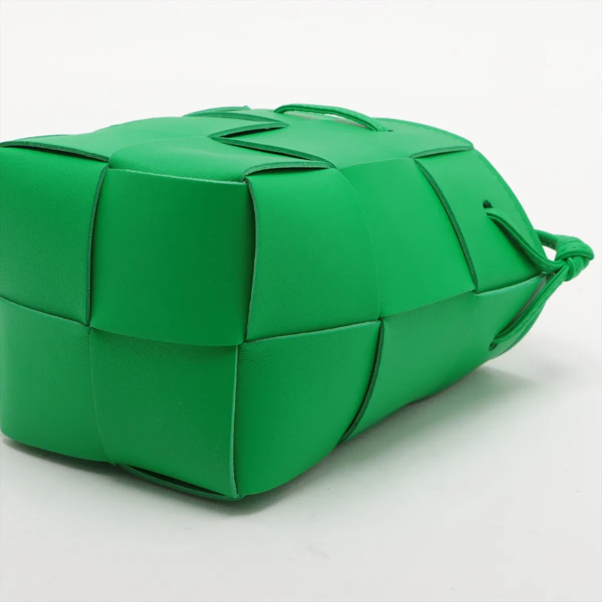 Buy Bottega Veneta Maxi Intrecciato Cassette Mini Bucket Crossbody Bag Green