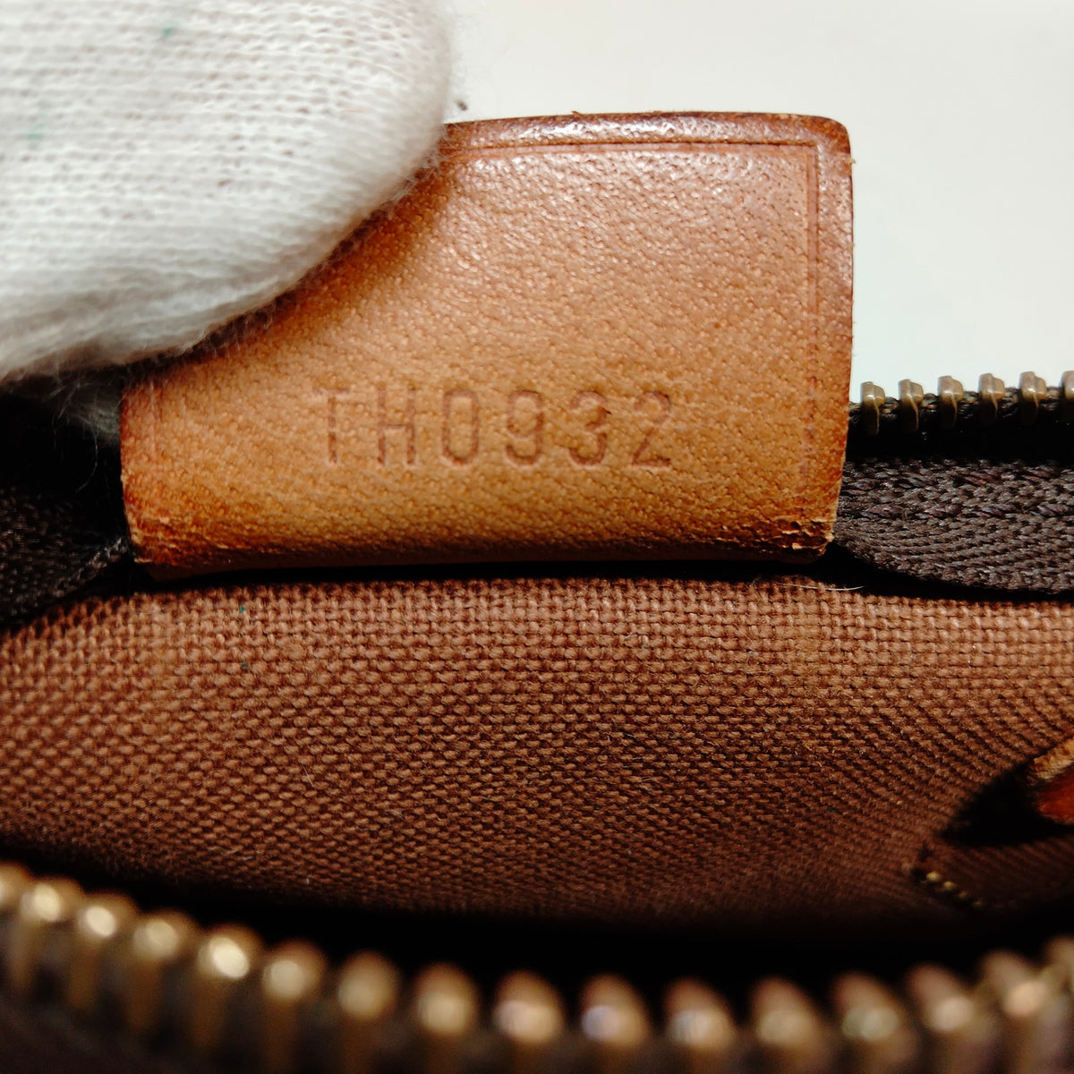 Louis Vuitton Monogram Mini Speedy Bag — detail 6
