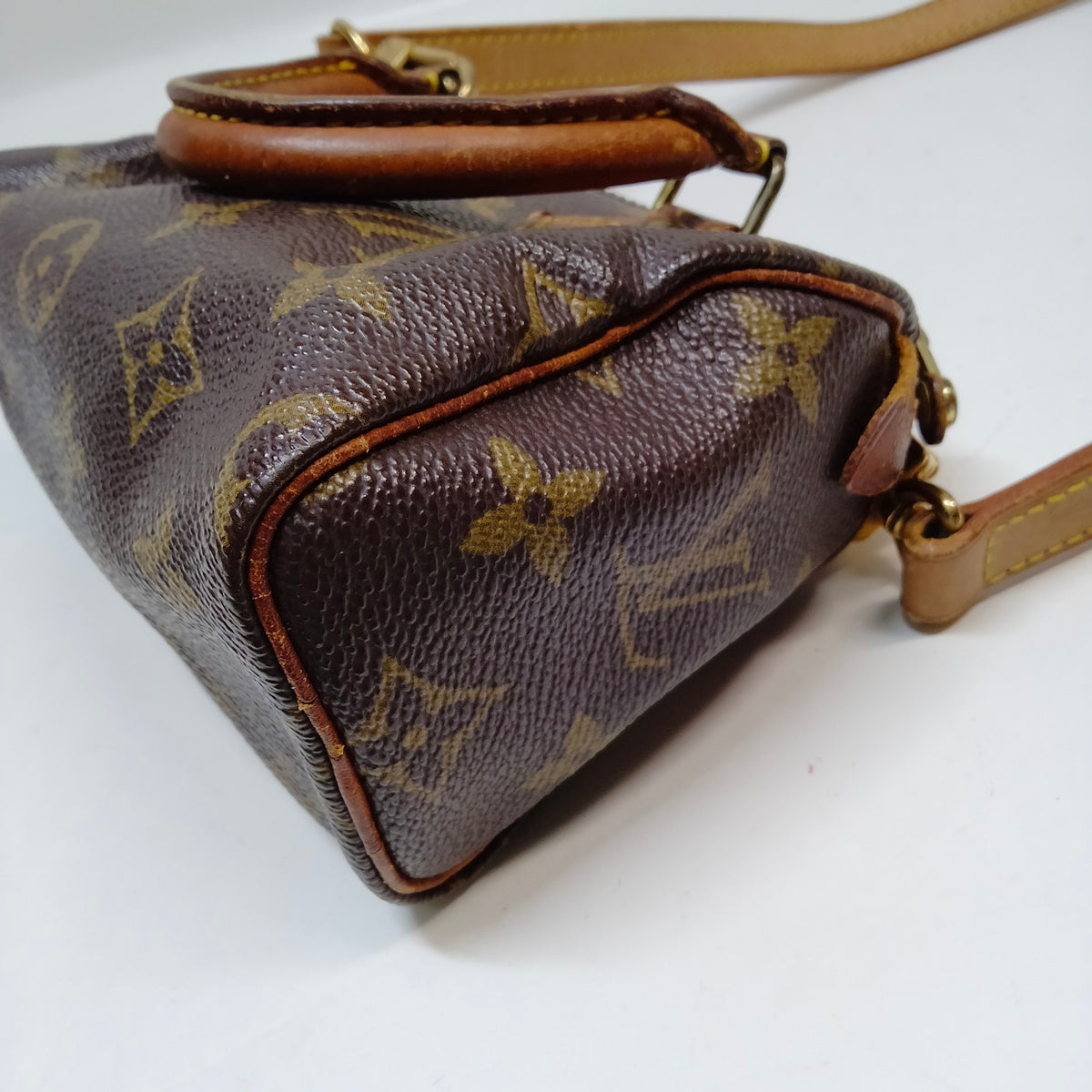Louis Vuitton Monogram Mini Speedy Bag — detail 7