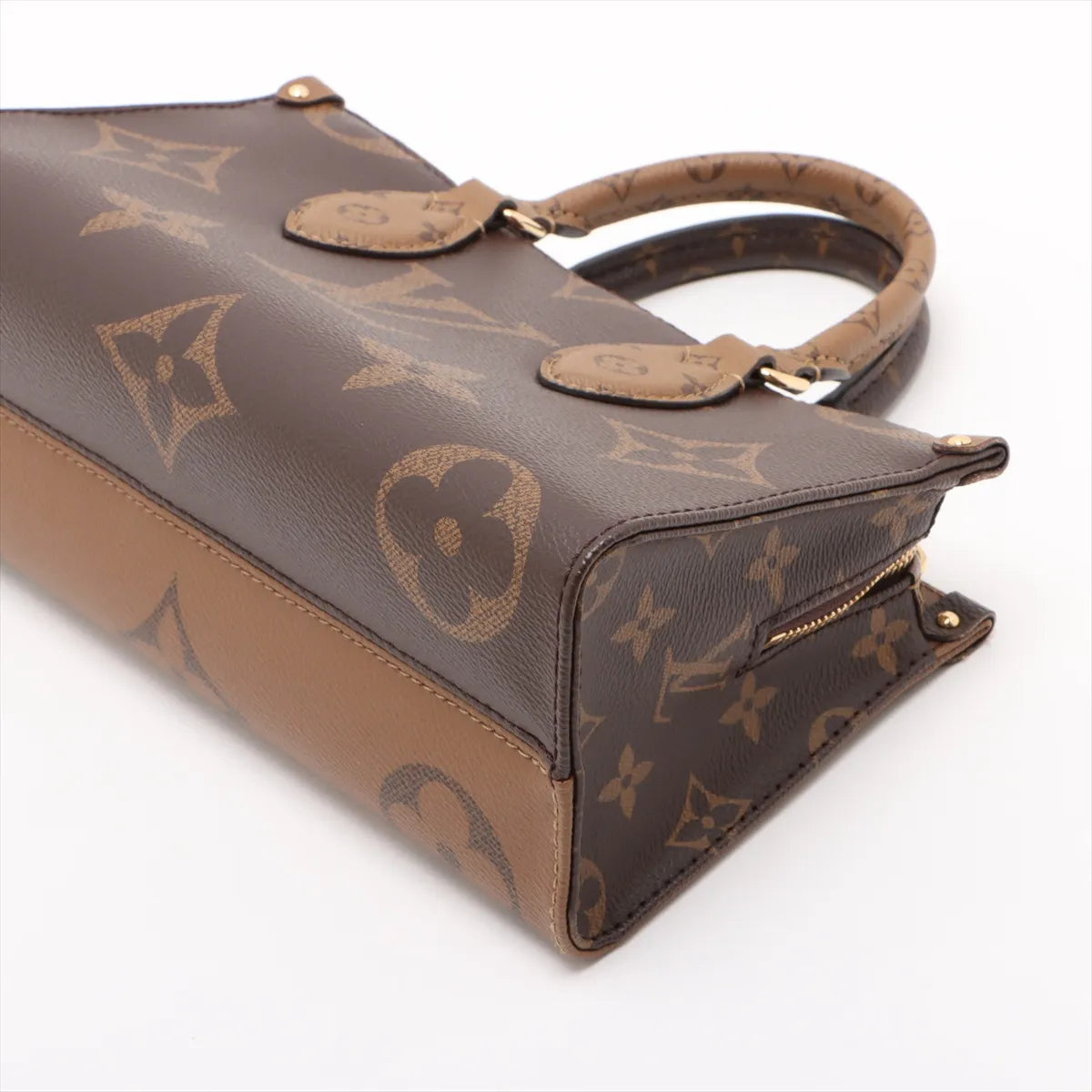 Louis Vuitton Giant Monogram Reverse On the Go East-West — product photo 4
