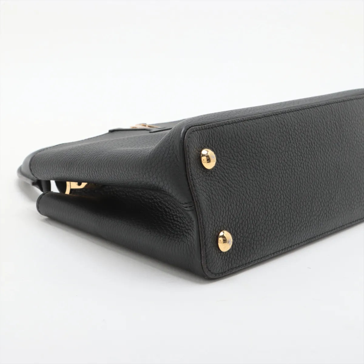 Louis Vuitton Taurillon Capucines PM Black