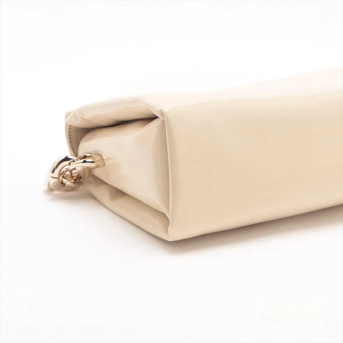 Gucci GG Logo Pochette Patent Leather Chain Shoulder Bag Beige
