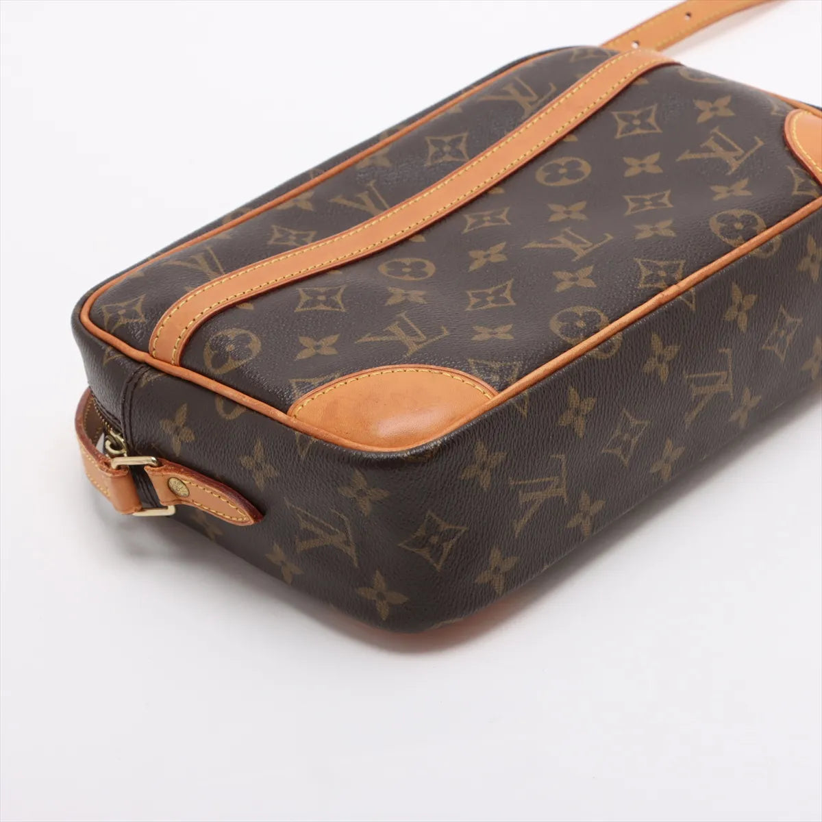 Louis Vuitton Monogram Trocadero 27