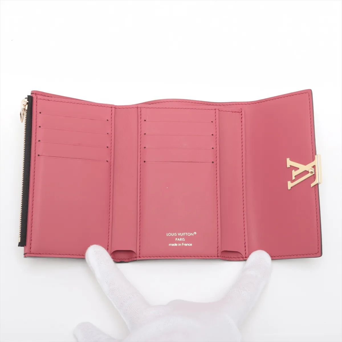 Louis Vuitton Taurillon Capucines Compact Wallet Noir × Hot Pink