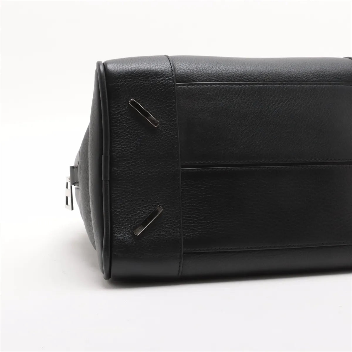Loewe Amazona 28 Leather Two-Way Handbag Black